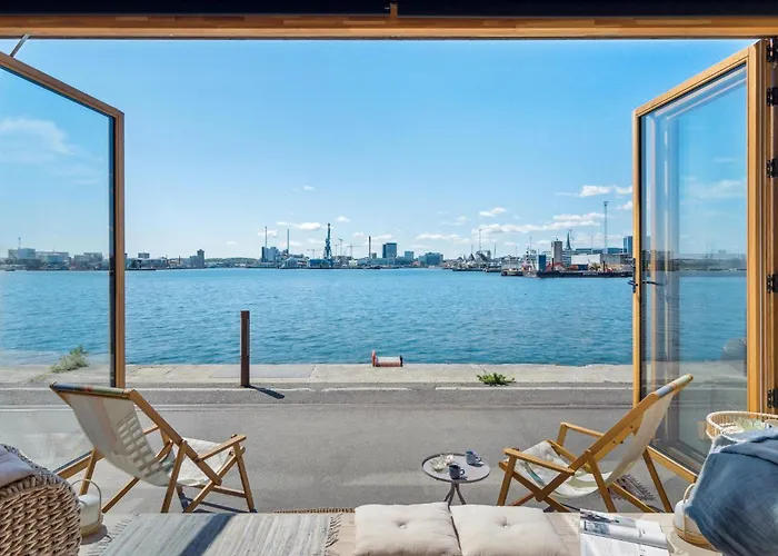 Gorgeous Apartment In Aarhus C With Harbor View
